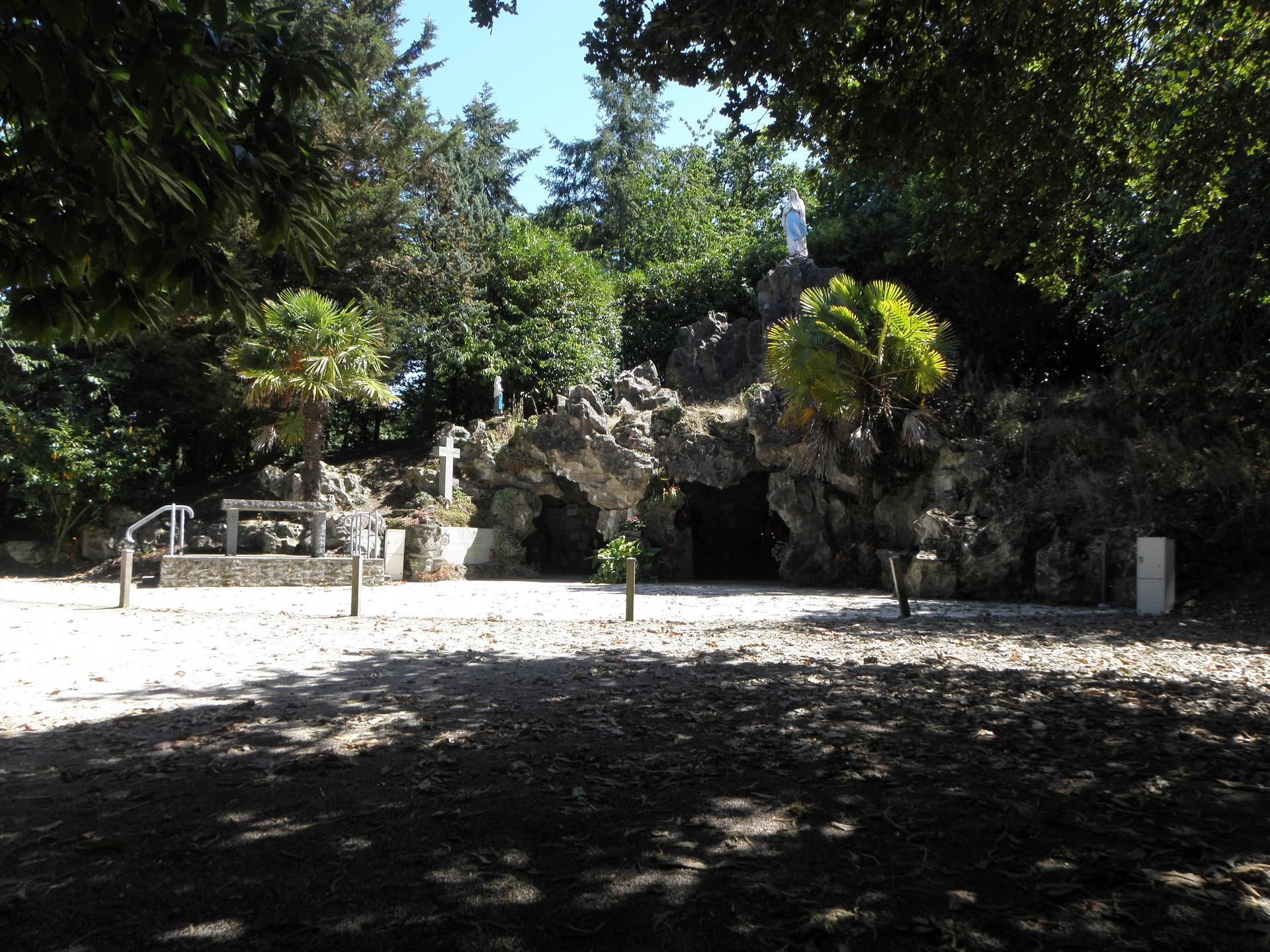 La gouesniere 35 sanctuaire marial du bois renou